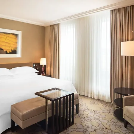 Отель Sheraton