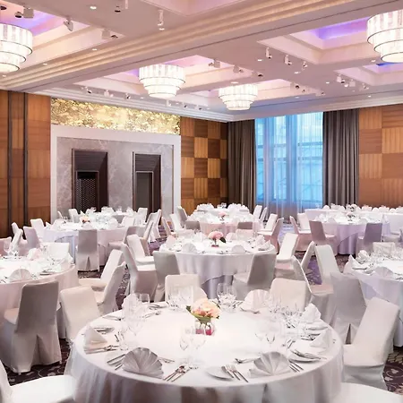 Sheraton 5* ברטיסלאבה