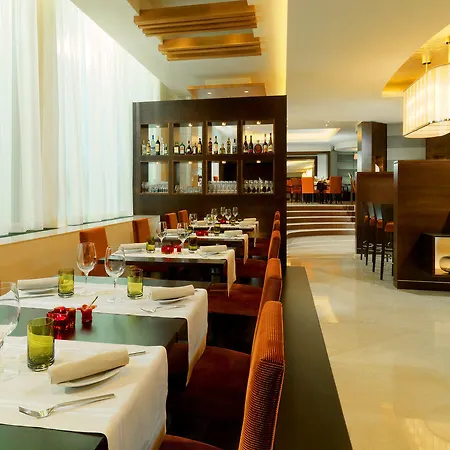 Sheraton מלון